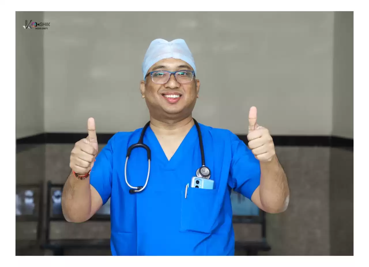 DR. PRAVEEN GOHIL​